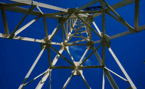 Беспрозванных заявил, что линия электропередачи остаётся на месте Беспрозванных заявил, что линия электропередачи остаётся на месте