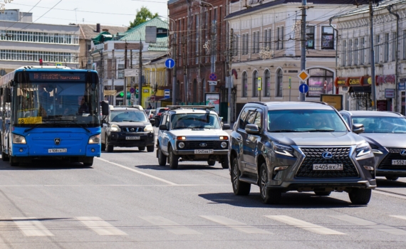 В ходе тестовых заездов на знаменитом автодроме Нюрбургринг обнаружен прототип обновлённой версии Porsche 911 Turbo S