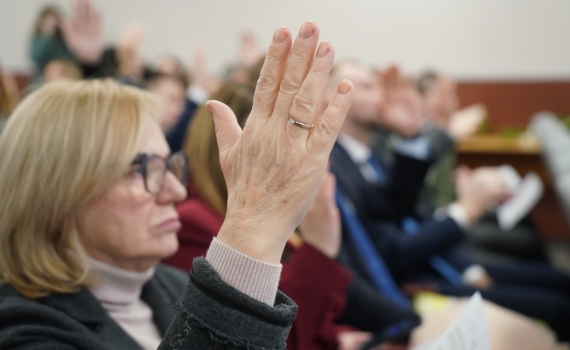 Госдума ужесточает правила: иностранцев с судимостью, майнеров и курильщиков ждут новые наказания Госдума ужесточает правила: иностранцев с судимостью, майнеров и курильщиков ждут новые наказания